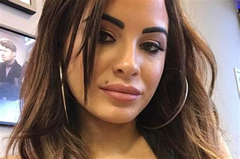 The singer and actor's pants ripped in the crotch area and instead of being embassed, he decided to poke fun at the whole thing. What is Camel toe: Carla Howe sports wardrobe malfunction ...