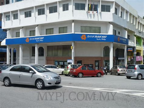 Where pkns development of kota damansara picked up drastically once it was joined by private organizations. Bank Rakyat Damansara Utama Branch, SS 21, Petaling Jaya ...