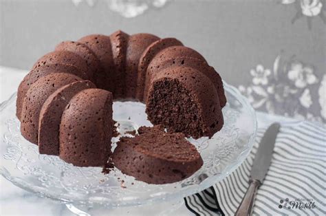 And like the title may give away, it has 7 types of chocolate in it. Bundt cake de chocolate sin gluten | Galletas para matilde