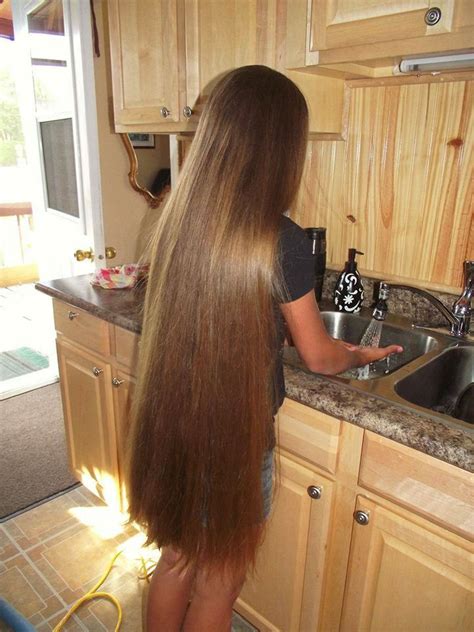 And, we've all seen ratty looking long hair that screams neglect. https://flic.kr/p/qSWDQU | Untitled | Long hair styles ...