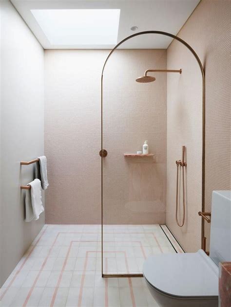 Hudson has arched shower doors and walls, and like, of course she does. Arched Glass Door to a Shower | Bathroom renovation trends ...