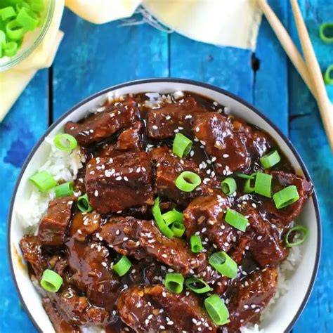 When the oil is hot, sear each piece of steak on both sides for about 2 or 3 minutes. INSTANT POT MONGOLIAN BEEF with Flank Steak, Cornstarch, Extra-Virgin Olive Oil, Brown Su ...