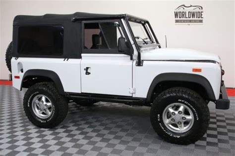 The owner of this 1986 kahn design land rover defender 110 6.2 v8 ls3 engine and ls2 automatic gearbox registered march 2015 finished in black with front and rear. 1994 White OVER THE TOP BUILD LS CONVERSION! AUTO! - Classic Land Rover Defender 1994 for sale