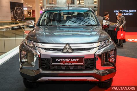 Triton vgt at premium exterior and interior display. Mitsubishi Triton VGT AT Premium with improved specs ...
