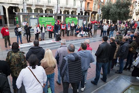 Ha y para ver si se puede subir unas fotos nuestras ?? Valladolid 28 de abril, las Marchas de la Dignidad ...