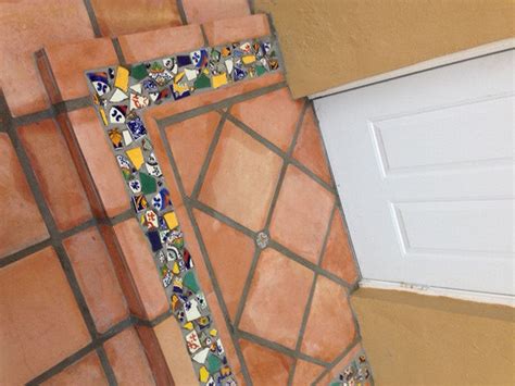 A 1940s home converted into a work of art, mosaic tile house features colored tiles and glass mosaics both on the exterior and interior. Mexican Tile Mosaic at the Main Entrance, Mexican Home ...