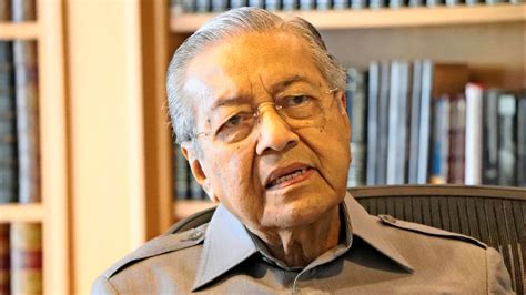 1981 1981 mahathir bin mohamad: Malaysia's Mahathir says he's not running in next election ...