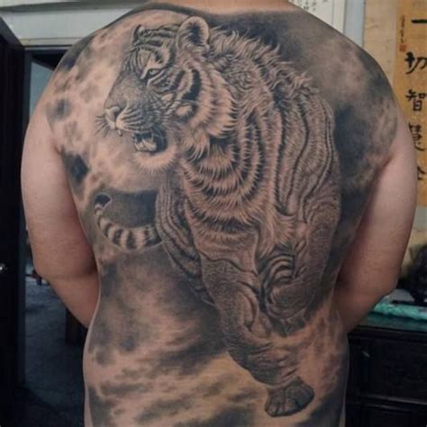Album tattoos của mecaibap với 1000+ mẫu hình xăm đẹp, độc, lạ mà mình sưu tầm được. Tiger full back | Hình xăm, Hình xăm đẹp