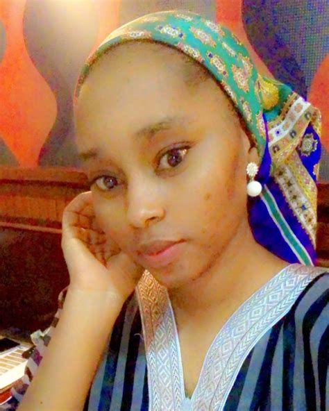 Bilkisu shema maryam yahaya latest hausa song 2020 sabuwar waka 2020 full hd.mp3. Bilkisu Shema Ta Haihu / Chords For Amina Amal Tasake Sakin Fitinannun Hotuna Awatan Ramadan ...