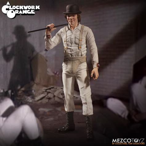 Il suo viaggio di andata e ritorno da delinquente amorale a bravo. A Clockwork Orange Alex DeLarge 12" Figure