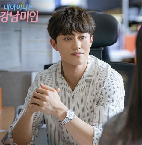 While studying guitar and bass guitar. 5 Drama Korea Populer yang Dibintangi Kwak Dong Yeon