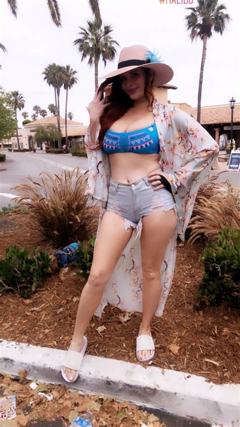 La fitness offers digital equipment, whirlpool spas, saunas, swim school, cardio areas. Phoebe Price Hot | The Fappening. 2014-2020 celebrity ...