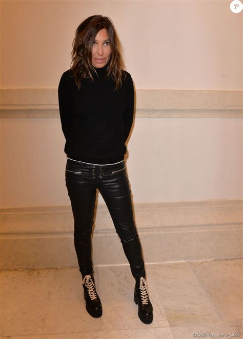 She is frustrated in her main goal, which was to ride the metro (i.e., the subway); Zazie lors du photocall du dernier défilé de mode Haute ...