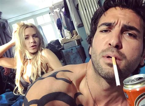 Elyas m'barek, jella haase, max von der groeben and others. Fack Ju Göhte 3: Alle Infos zum neuen Teil! - STARZIP