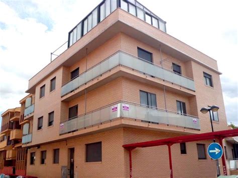 Piso económico y en excelente ubicación junto al parque torre ramona en calle peatonal. Wehomeed - Casas y pisos, alquiler y venta. | Casas de un ...