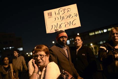 מיה כליפה בבריכה מיה כליפה הסקסית מתפנ. בן ארי ובן גביר ניסו להלהיט יצרים בדרום תל אביב | מגפון ...