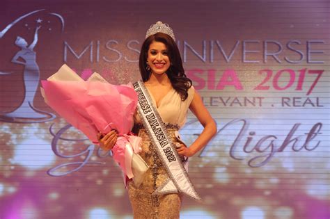 Miss malaysia represents malaysia in the big four international beauty pageants to select malaysian representatives at miss universe, miss world, miss international, miss earth.the winners of the national pageants are selected at different competitions as each is owned by a different organisation. Brazilian-Chinese model is Miss Universe Malaysia 2017 ...