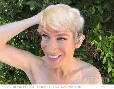 Currentyashar@gmail.com direct messages open text/call/signal/confide/whatsapp: PHOTOS Kathy Griffin shaves her head in solidarity with ...