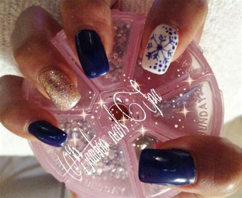 Check spelling or type a new query. Gelish azul marino con un copo de nieve bamboo nails Spa ...