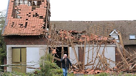 Schwere unwetter in frankreich richten schäden an. Wetternews: Tornados richten Schäden an - Frankreich und ...