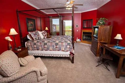 View tripadvisor's 10,647 unbiased reviews, 84,428 photos and great deals on romantic vacation rentals in gatlinburg, tn Romantic Getaways in Tennessee | Berry Springs Lodge | Hot ...