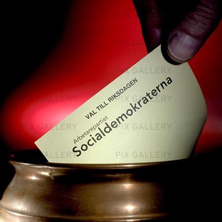 Han har suttit som partiledare för socialdemokraterna sedan den 27 januari år 2012. Bild på Valsedel, Socialdemokraterna (XXMWMY ...