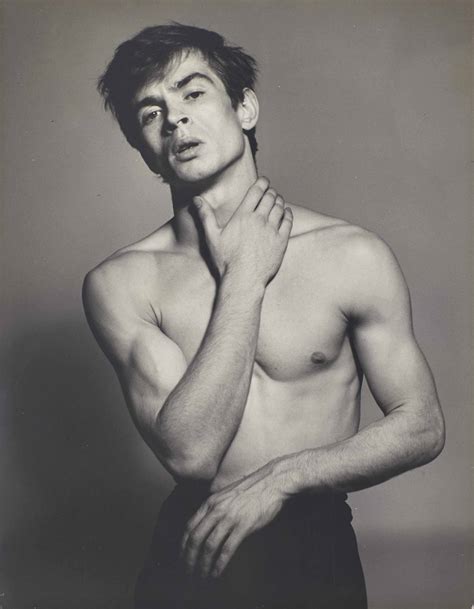 Rudolf nurejew margot fonteyn mikhail baryshnikov russian american most beautiful words nureyev try to remember words to describe dance photography. RICHARD AVEDON (1923-2004) , Rudolf Nureyev, 1962 | Christie's