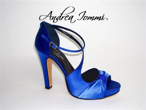 I tacchi alti ti faranno sentire più femminile che mai. sandali da sposa colorati - raso blue - tacco 10 cm www ...