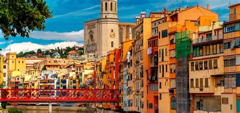 The safety of our passengers and employees has always been our key concern at julià travel. Girona cultural tour and Game of Thrones tour from ...