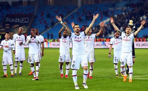 Uefa şampiyonlar ligi oyunu oyna ve futbol oyunları kategorisindeki diğer oyunlara gözat. Beşiktaş'tan Şampiyonlar Ligi'ne veda