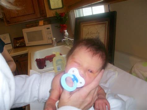 Only give sponge baths to your baby for the first week. The Diehl Family: Griffin's 1st Bath at Home!