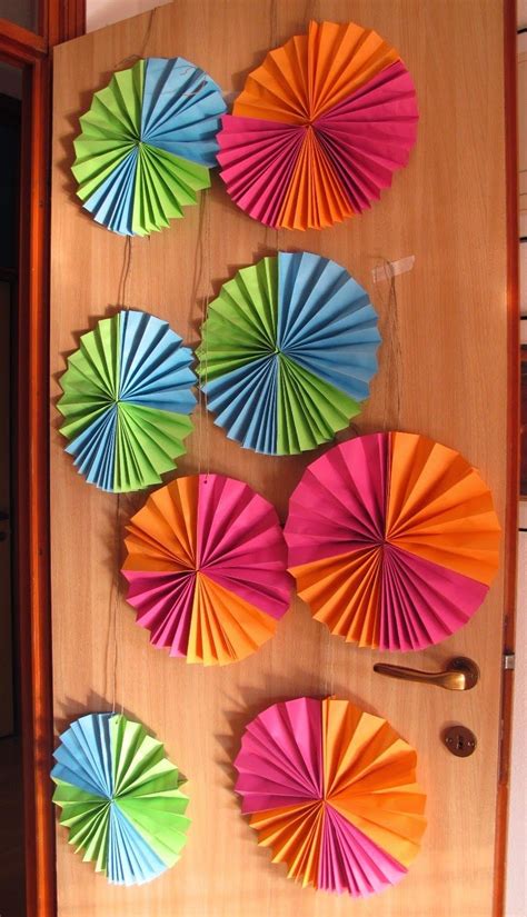 Facili da realizzare li potrete fare insieme ai vostri bambini che saranno orgogliosissimi di vedere le decorazioni di natale e gli addobbi sull'albero, nel presepio, in giro per casa… alcune di questa belle decorazioni di natale possono anche essere un bel dono per le feste natalizie. Angolino di Liana | Decorazioni compleanno fai da te ...