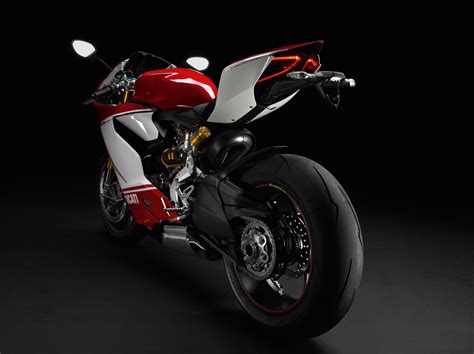 Ducati panigale championship edition launched in sic. 2012 Ducati 1199 Panigale Redefines the Word 'Superbike ...