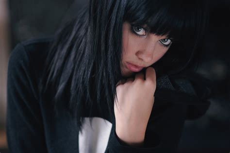 Maybe you would like to learn more about one of these? melissa clarke black hair women model blue eyes Wallpapers ...