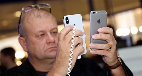 Does iphone comprise ir blaster technology? FOTO: iPhone X trakums ir sācies kā pasaulē, tā arī ...