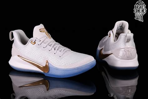 With tags nike basketball men youth shoes ! NIKE KOBE MAMBA FOCUS METALLIC GOLD pour €129,00 | Basketzone.net