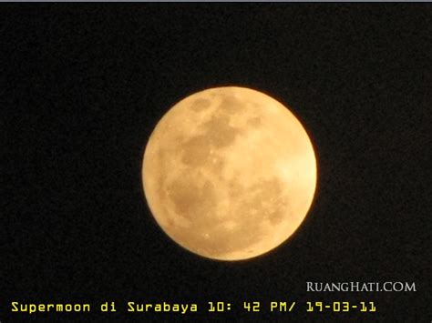 Supermoon atau bulan purnama april disebut sebagai bulan bulan merah muda. Malaysia Sejahtera: [ gambar bulan hampir dengan bumi ...