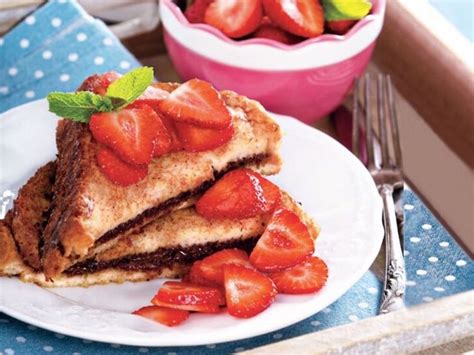 Saat membahas hidangan sarapan, tidak lengkap rasanya tanpa membahas roti tawar. Http//Female Resep Roti Tawar Tanpa Telur : Resep Roti ...