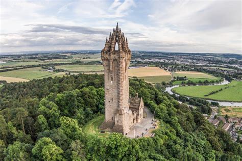 Además consta de más de 790 islas. Itinerario Braveheart: Ruta Escocia + Edimburgo 5 / 6 días