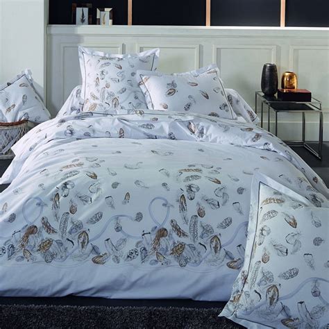 La rayonne de bambou à double brossage de 120 gsm en tissu de bambou est plus douce et plus durable que la. Housse de Couette Motif Plumes, en percale de coton Tradilinge