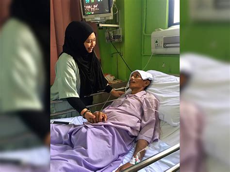 Biasanya terjadi sakit perut karena adanya gangguan pada pencernaan yang disebabkan ileh salah makan tau minum. 'Ketumbuhan Di Bawah Perut Merebak' - Julia, Isteri Saleem ...