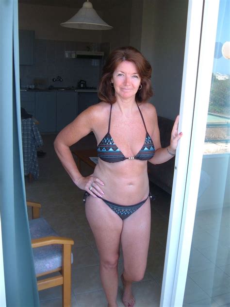 Busty redhead shared by neighbor. Pin on Milfs