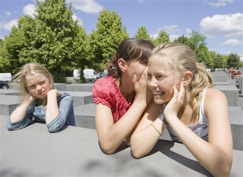 The böhmermann affair (also known as erdogate) was a political affair following an experimental poem on german satirist jan böhmermann's satire show neo magazin royale in late march 2016 that deliberately insulted turkish president recep tayyip erdoğan using profane language. So erziehen Sie Ihre Tochter zur fiesen Zicke