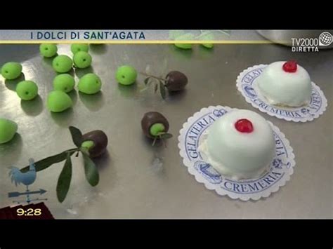 Sant'agata viene oggi ricordata con queste preziose e dolci cassatine, le minne di sant'agata. I dolci di Sant'Agata - YouTube