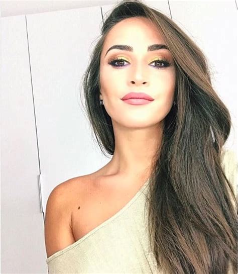 Probably the biggest hotwife captions community out there! Meet Granit Xhaka's Wife Leonita Xhaka (Bio, Wiki)