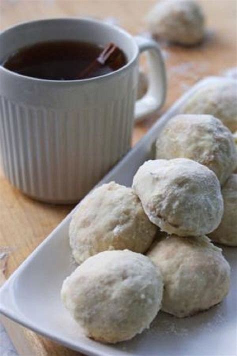 This recipe yields about 3 dozen biscuits, so we'll. Paula Deen\'S Teacake Cookie Recipe - Old Fashioned Crispy ...
