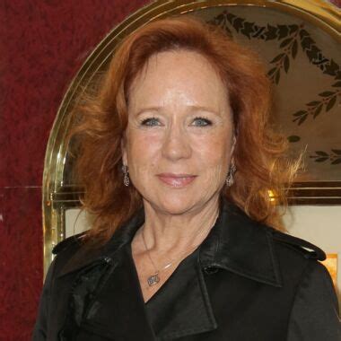 Née en 1948, eva darlan grandit dans une famille modeste à paris. Eva Darlan - La biographie de Eva Darlan avec Voici.fr