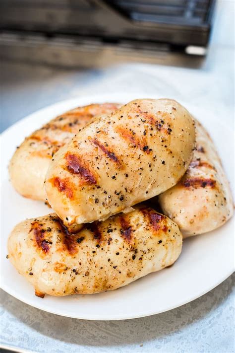 The george foreman grill may have been advertised as a great way of cooking meats without the fat, but there are so many other things you can do with it as well. How to Grill Chicken Breast (Juicy and Tender) - COOKS DISHES