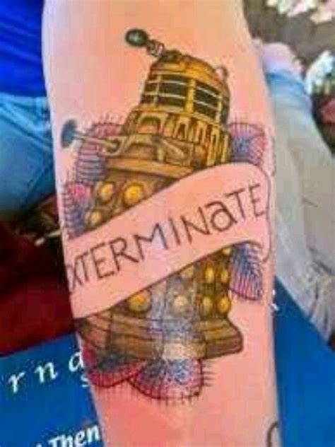 If you've got an exceptionally geeky tattoo, submit it to us at submit@geekytattoos.com with a little bit of explanation (or just the. Pin on Tattoos