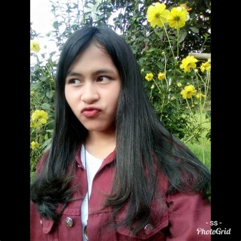 Get in touch with cewek2 cantik di lampung (@cewekcantikblampung) — 20 answers, 658 likes. Foto Cewek2 Cantik Lucu Berhijab Anak Remaja Untuk Quotes ...